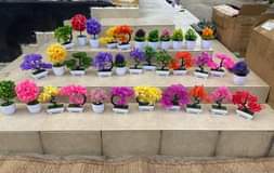 A picture of Artificial flowers