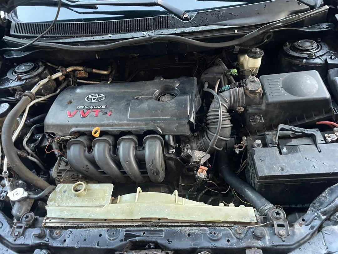 A picture of Awoof Toyota Pontiac Vibe 2004