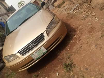 A picture of Camry drop light for sale