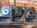 A picture of Pioneer cdj850k and Pioneer cdjm350 and case full set