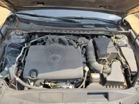 A picture of 2020 Toyota Camry come EUC