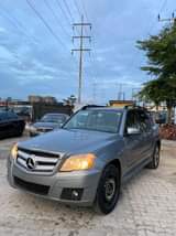 A picture of Benz glk350