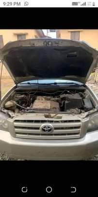 A picture of 2004 Toyota Highlander