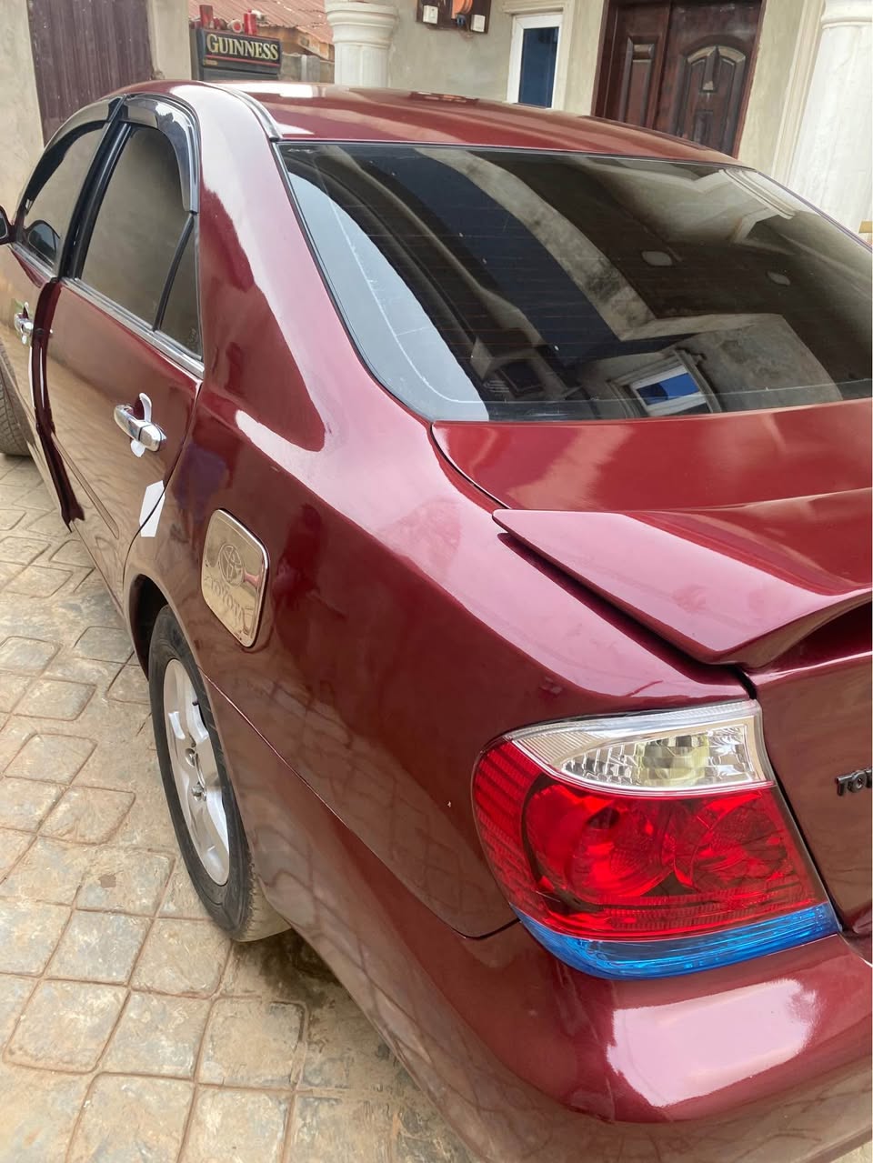 A picture of Clean Toyota Camry SE 2004