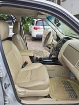 A picture of Very Clean Ford escape 2008