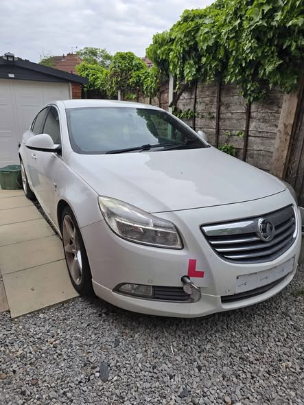 vauxhall insignia