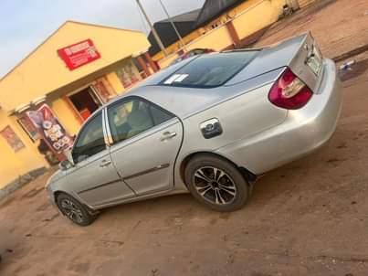 A picture of Toyota Camry v4 2 4