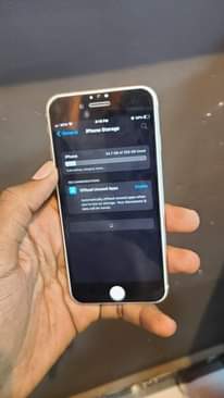 A picture of Iphone 8
