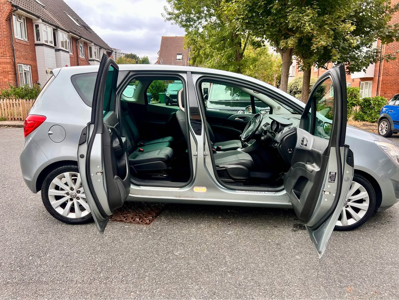 cars under 1000