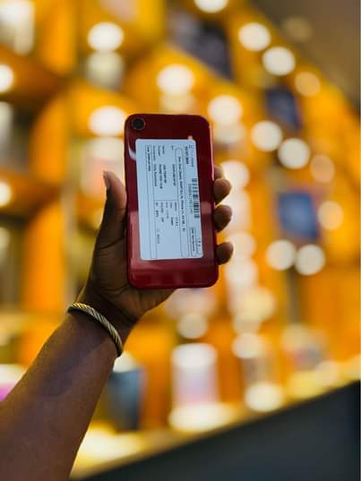 A picture of IPHONE XR