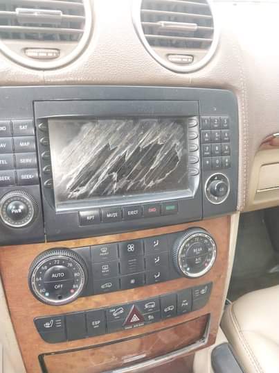 A picture of GL450 benz