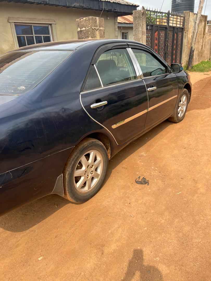 A picture of Toyota Camry 2004 model