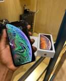 A picture of iphone Xs max 256