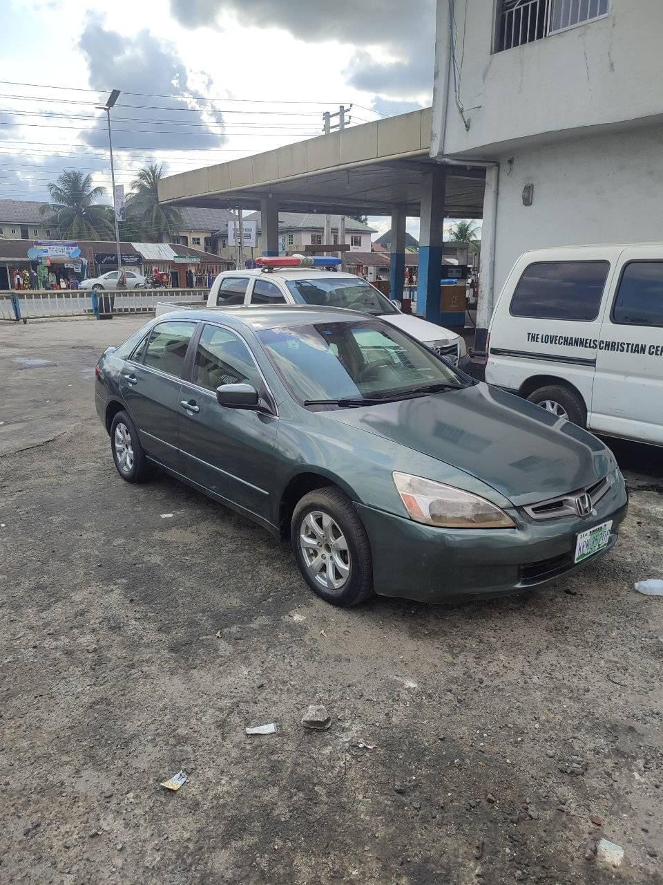 A picture of Honda accord 2004