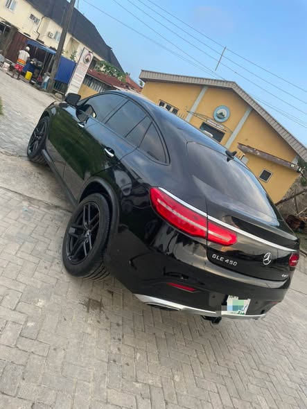 A picture of Extremely clean Tokunbo standard 2025 on custom entry first user