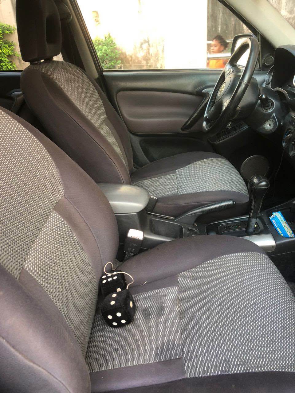 A picture of Toyota RAV4 2005
