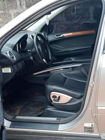 A picture of First body paint ML350 owner s price