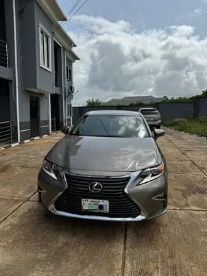 A picture of Neatly used Lexus Es350 2019 fullest option low mileage untouched