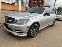 A picture of MERCEDES BENZ C300 Year 2009 Open Roof Sound Engine Smooth