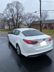 A picture of 2014 Kia Optima EX Hybrid Sedan 4D