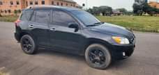 A picture of Toyota RVA 4 2009