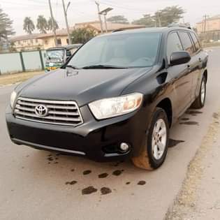 A picture of 2009 Toyota Highlander Any