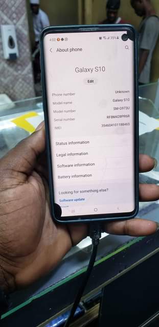 A picture of SAMSUNG S 10