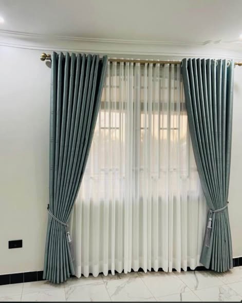 A picture of Curtains
