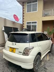 A picture of TOYOTA Ist