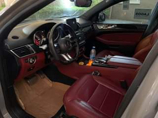 A picture of 2018 MINT GLE63s AMG