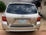 A picture of Toyota highlander 2008 model