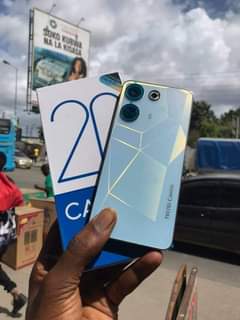 A picture of TECNO CAMON 20 PRO BLAND NEW GB 256 16 