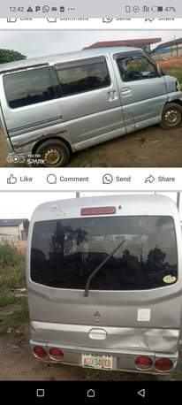 A picture of This kekebus is for sell everything is working perfectly fine