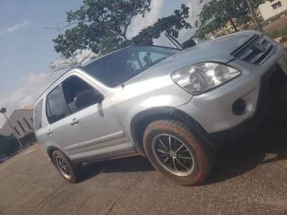 A picture of Honda CR V