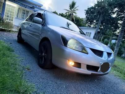 mitsubishi lancer