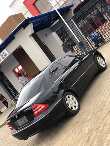 A picture of DISTRESS SALE SARI SARI SARI EXTREMELY CLEAN USED MERCEDES BENZ