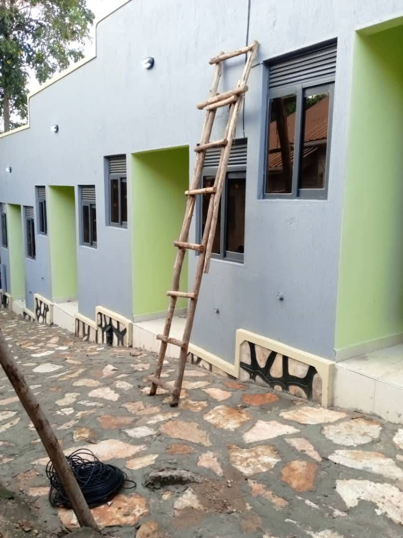 A picture of Fully self contained single rooms for rent at 200k only