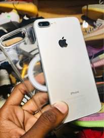 A picture of Iphone 7plus 128gb fully functional swap and top up allowed