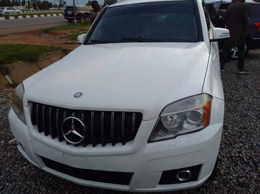 A picture of 2011 2011 GLK Nil