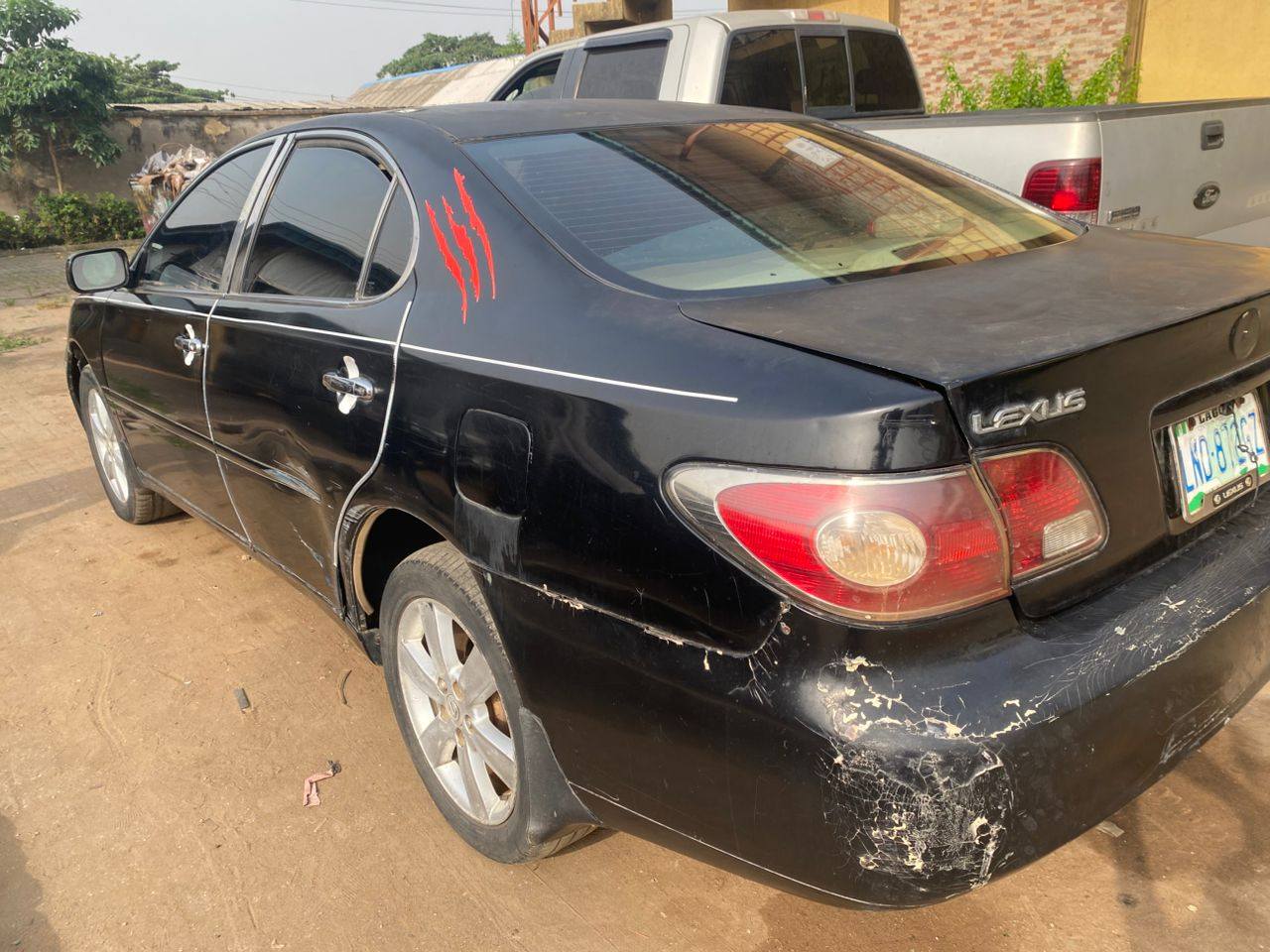 A picture of Lexus es 300