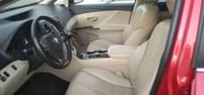 A picture of TOYOTA VENZA MODEL 2010
