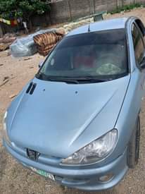 A picture of Peugeot 206 Automatic