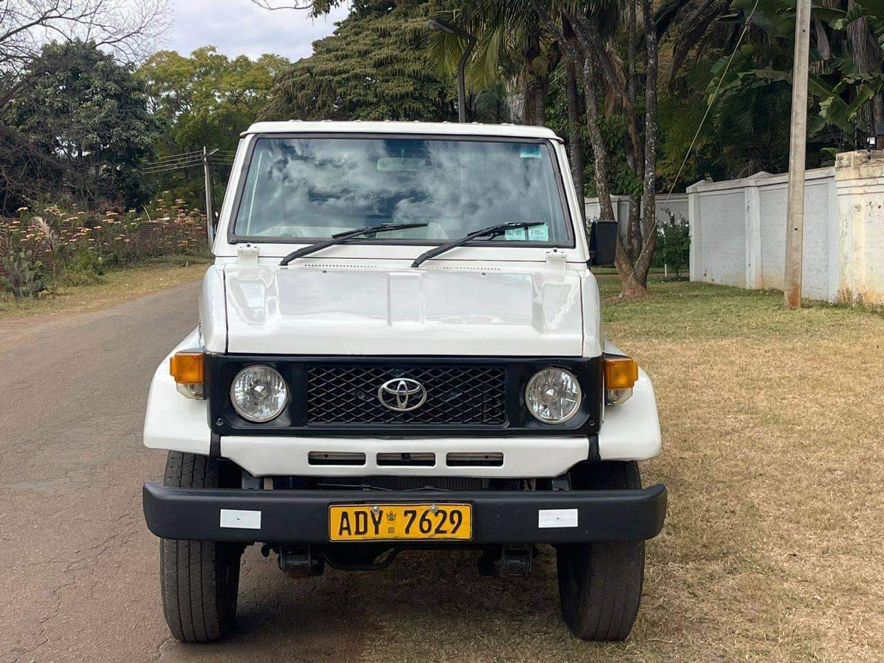 toyota land cruiser