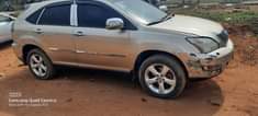A picture of AWOOF dealer market Lexus