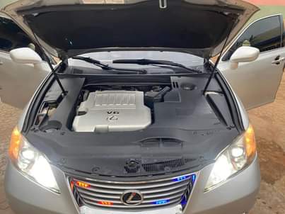 A picture of 4 months registered September 2023 cleared 2009 Lexus Es350 Panoramic