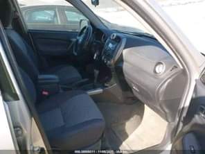A picture of URGENT BUYERS ONLY 08146551014 CLEAN TOYOTA RAV4 Year 2004 Model