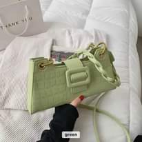 A picture of Retro Shoulder bags