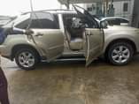 A picture of Belgium grade pure first body 2005 Lexus Rx330