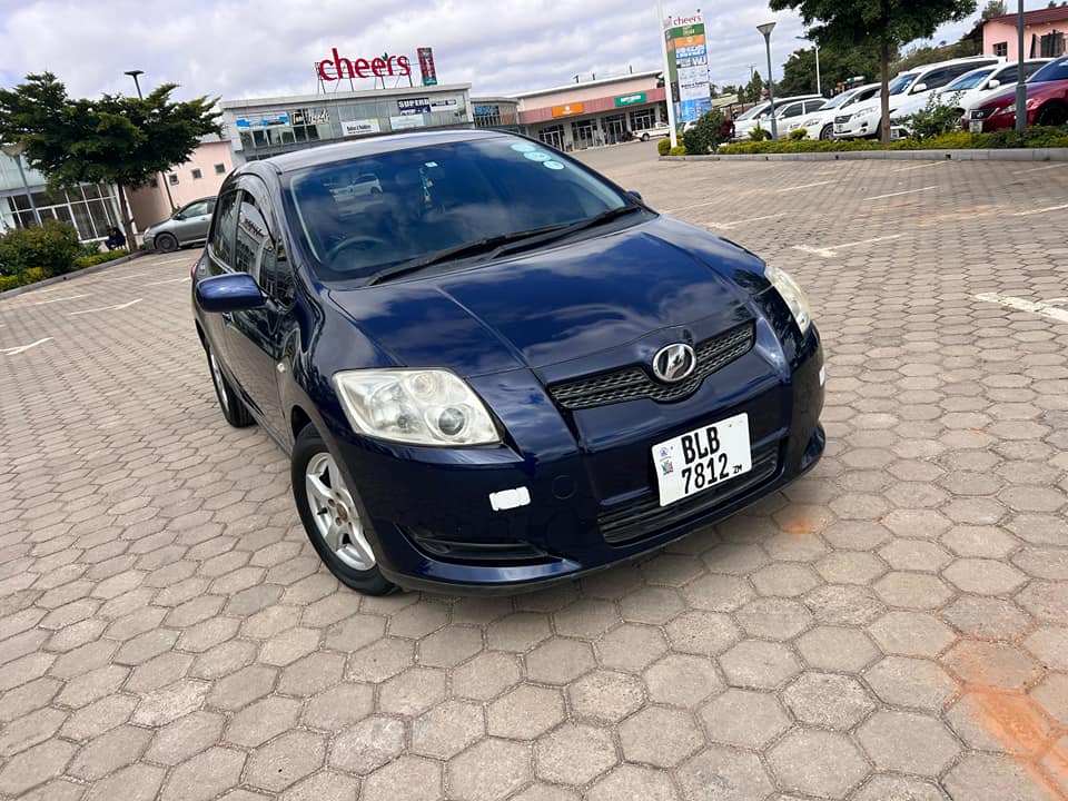 toyota auris