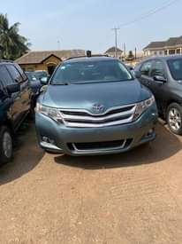 A picture of 2010 model Toyota Venza